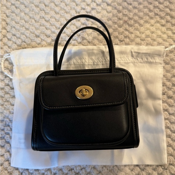 Coach Handbags - Coach safari bag